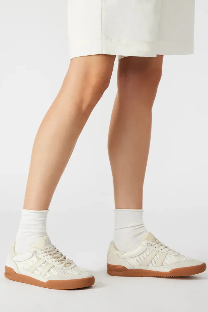 low top mesh sneaker