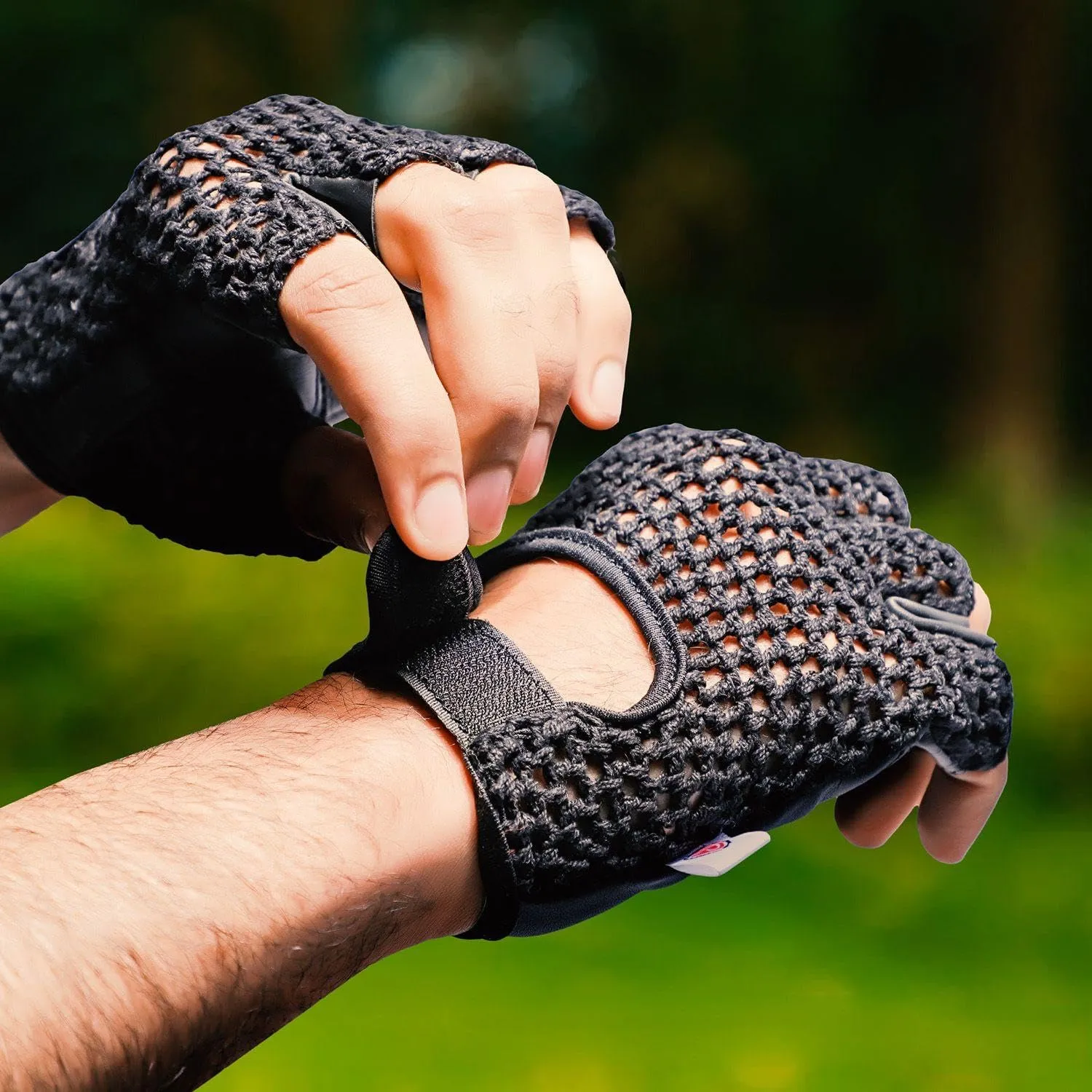 PRIME SPORTS WEIGHT LIFTING MESH REAL LEATHER GYM TRAINING FITNESS DRIVING WHEELCHAIR BLACK GLOVES